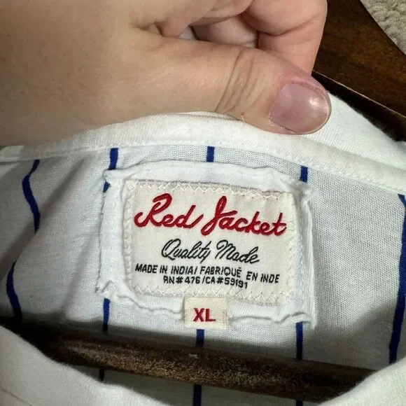 Red Jacket Chicago Cubs T-Shirt Mens XL White Brass Tacks Pinstripe Licensed NEW - Picture 7 of 10